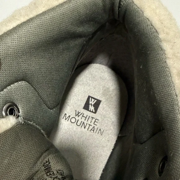White Mountain Cozy Boots winter ankle booties Gray Like New - Picture 9 of 10